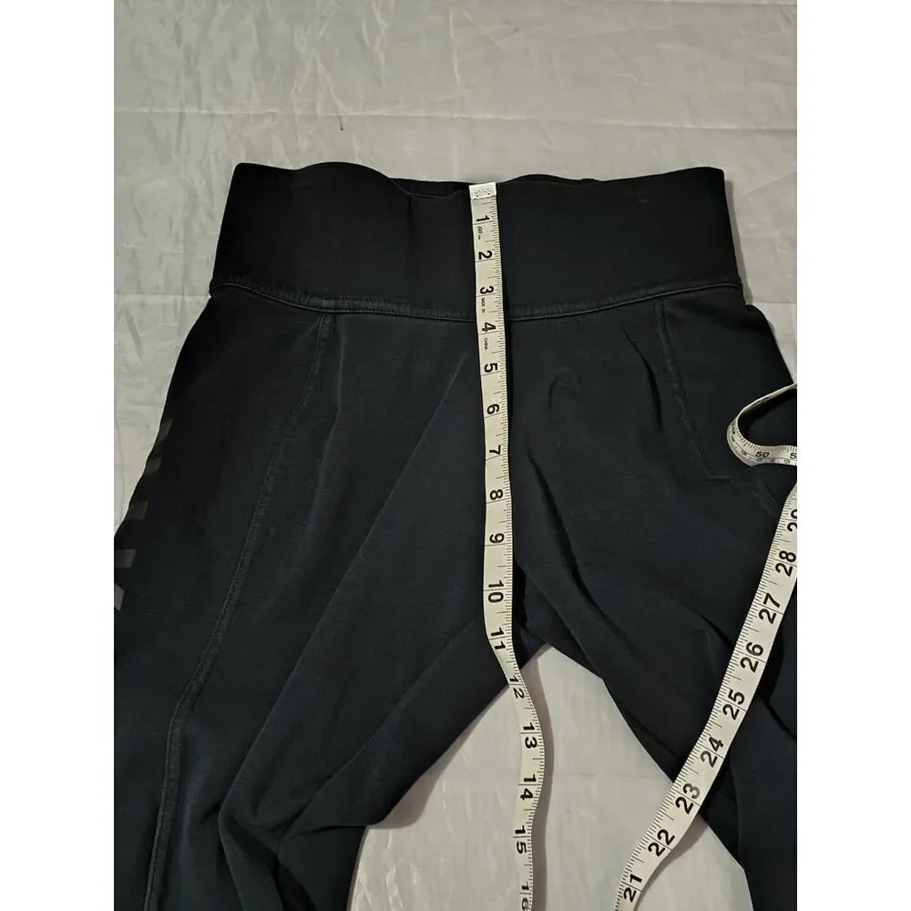 Nike Sportswear Athletic Legging Pants Black Women’s Size Medium Side Spellout